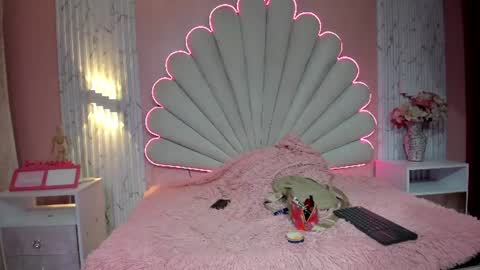 miss__star_ online show from 06-18-26, 02:21