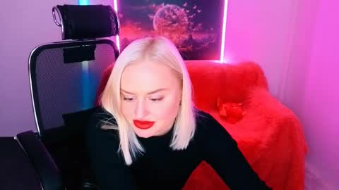 Snapshot of miss_alice_silver chatting on 09-29-25, 08:24 miss_alice_silver online show from 09-29-25, 08:24