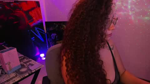 Snapshot of miss_alisse chatting on 05-13-26, 06:33 miss_alisse online show from 05-13-26, 06:33