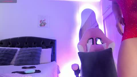 Snapshot of miss_amarantha1 chatting on 11-05-25, 11:43 A M A R A N T H A online show from 11-05-25, 11:43