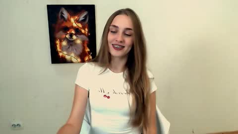 Snapshot of miss_angelina_ chatting on 09-24-25, 06:28 Angelina online show from 09-24-25, 06:28