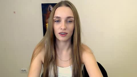 Snapshot of miss_angelina_ chatting on 10-01-25, 05:57 Angelina online show from 10-01-25, 05:57