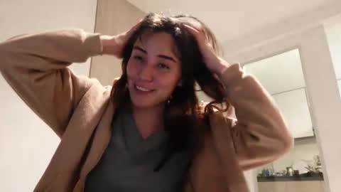 Snapshot of miss_ann_1 chatting on 05-06-26, 12:19 miss_ann_1 online show from 05-06-26, 12:19
