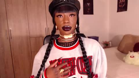 Aria Diaz online show from 10-24-25, 01:29