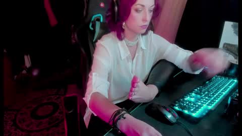 Snapshot of miss_asmodeus chatting on 10-28-25, 07:49 missAsmodeus online show from 10-28-25, 07:49