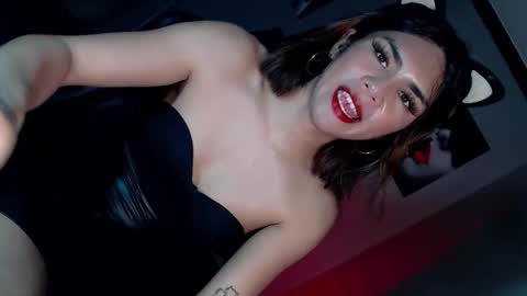 Snapshot of miss_bella69 chatting on 05-08-26, 04:51 miss_bella69 online show from 05-08-26, 04:51