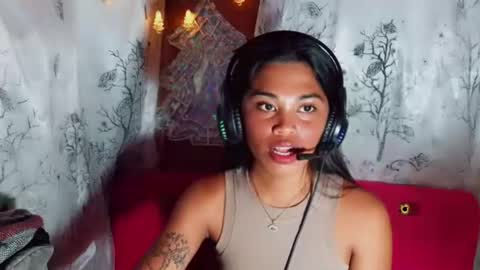 Snapshot of miss_bellah chatting on 04-23-26, 01:13 Bellah online show from 04-23-26, 01:13