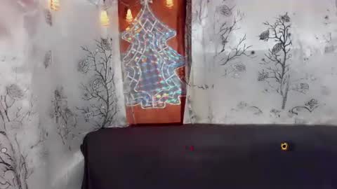 Snapshot of miss_bellah chatting on 05-08-26, 08:41 Bellah online show from 05-08-26, 08:41