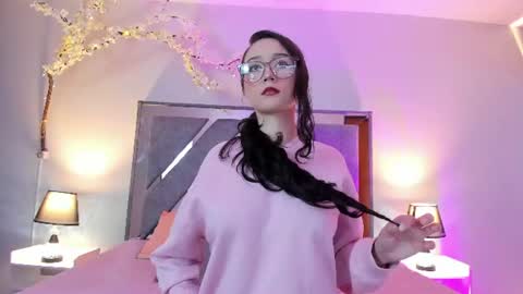 Snapshot of miss_belu chatting on 06-17-26, 04:04 Its a pleasure to meet you. Im Miss Belu. Help me reach 1k. Follow me. online show from 06-17-26, 04:04