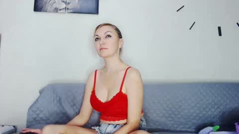 miss_blonde1 online show from 05-01-26, 07:13