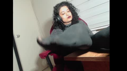 Miss Carmila online show from 10-11-25, 01:05