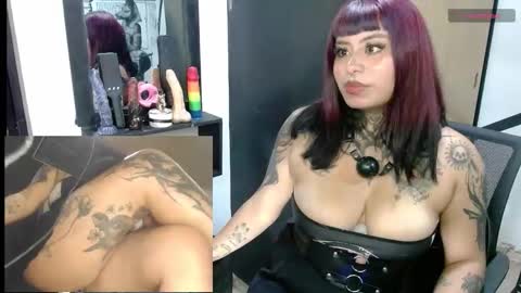 miss_clover online show from 09-11-25, 11:05