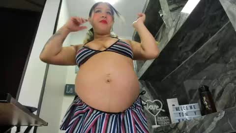 Snapshot of miss_danika chatting on 04-23-26, 11:09 Danika online show from 04-23-26, 11:09