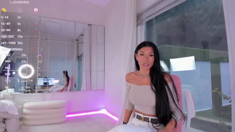 miss_diamond__ online show from 12-01-25, 07:35