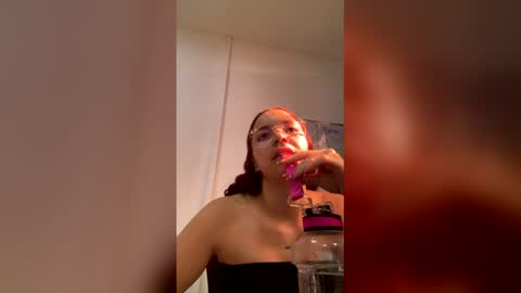 miss_dior1 online show from 02-14-26, 02:03