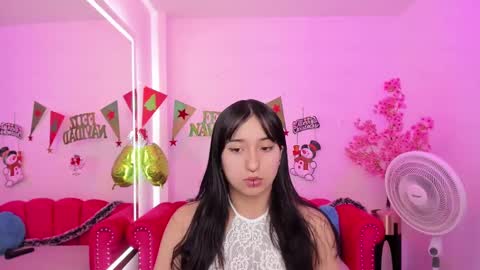 Snapshot of miss_dolly1 chatting on 12-28-24, 12:24 Melanie online show from 12-28-24, 12:24