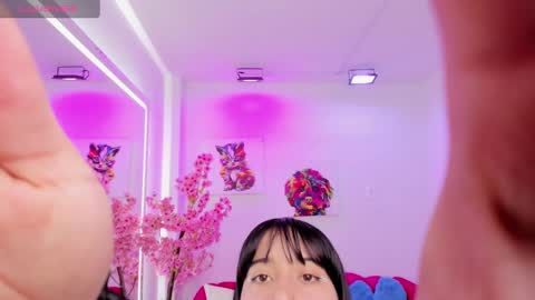Snapshot of miss_dolly1 chatting on 02-13-25, 12:32 Melanie online show from 02-13-25, 12:32