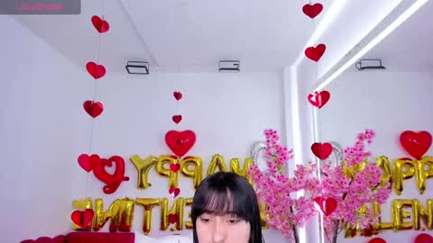 Snapshot of miss_dolly1 chatting on 02-14-25, 11:21 Melanie online show from 02-14-25, 11:21