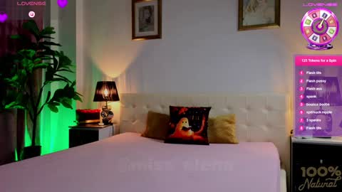 Snapshot of miss_elena chatting on 10-31-25, 07:48 Elena online show from 10-31-25, 07:48