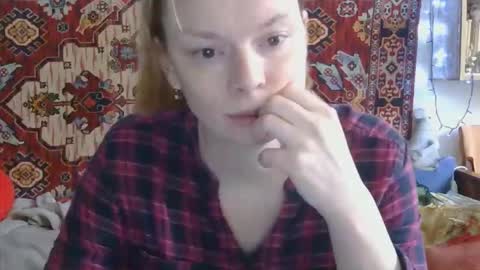 Snapshot of miss_elistia_ chatting on 04-09-26, 11:04 Elis online show from 04-09-26, 11:04