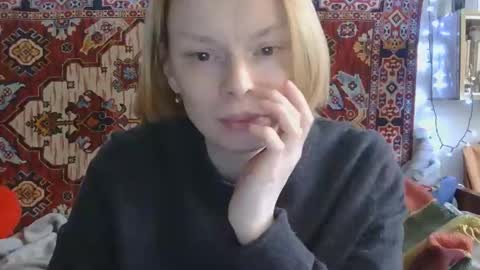 Snapshot of miss_elistia_ chatting on 04-16-26, 11:44 Elis online show from 04-16-26, 11:44