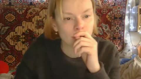 Snapshot of miss_elistia_ chatting on 04-23-26, 11:31 Elis online show from 04-23-26, 11:31