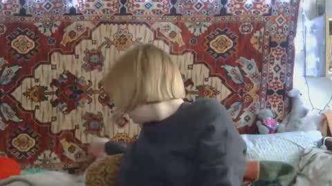 Snapshot of miss_elistia_ chatting on 05-08-26, 10:42 Elis online show from 05-08-26, 10:42