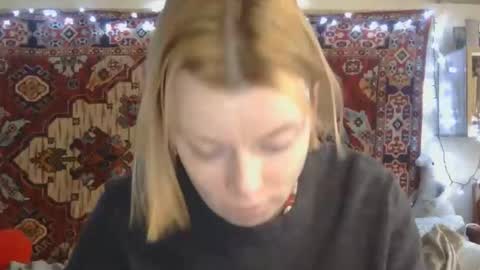 Snapshot of miss_elistia_ chatting on 05-13-26, 10:34 Elis online show from 05-13-26, 10:34