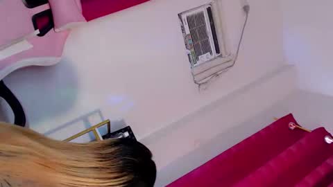 Snapshot of miss_ephrail chatting on 01-10-26, 02:13 miss_ephrail online show from 01-10-26, 02:13