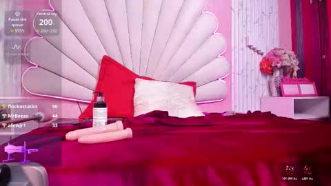 Snapshot of miss_evans_ chatting on 10-25-25, 10:15 miss_evans_ online show from 10-25-25, 10:15