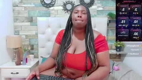 miss_evans_ online show from 04-30-26, 08:57