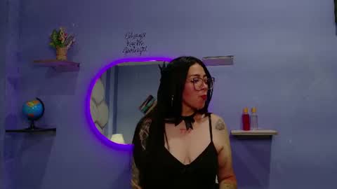 miss_evans_ online show from 06-26-26, 09:41