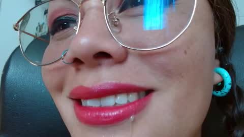 Snapshot of miss_evoleth2 chatting on 03-12-26, 04:13 Miss Evoleth online show from 03-12-26, 04:13