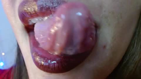 Snapshot of miss_evoleth2 chatting on 03-26-26, 10:15 Miss Evoleth online show from 03-26-26, 10:15