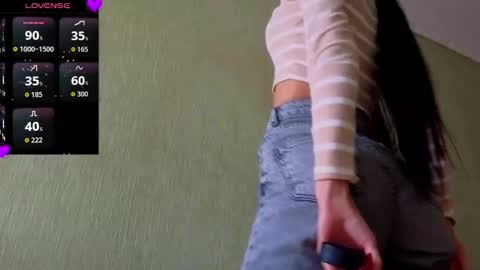 Snapshot of miss_flexi_sun chatting on 10-31-25, 01:34 ................................ online show from 10-31-25, 01:34