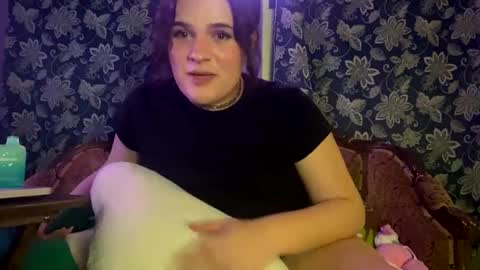 miss_honeypotpie online show from 02-05-26, 06:40