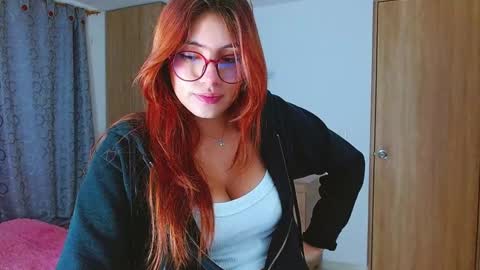 Isabella online show from 01-29-25, 09:33
