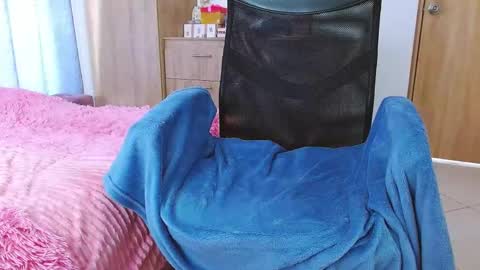 Isabella online show from 02-23-25, 12:16