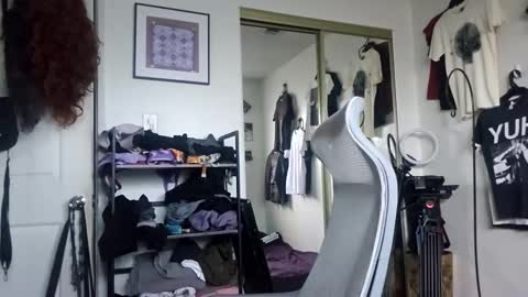 Snapshot of miss_ivory chatting on 02-19-26, 01:01 Miss Ivory online show from 02-19-26, 01:01