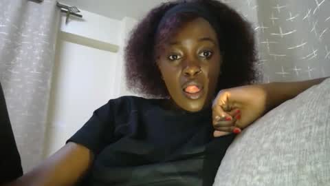 SensuElle  WHAT I DONT SHOW HERE... YOULL ONLY SEE IN PRIVATE  online show from 02-27-26, 02:17