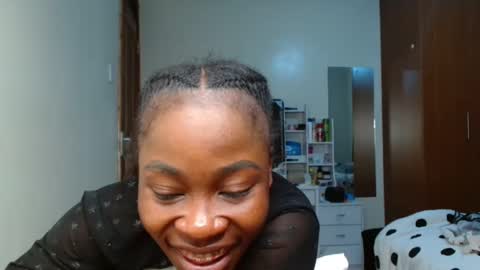Miss Kiarrafit online show from 12-08-24, 04:18