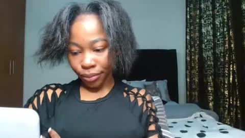 Miss Kiarrafit online show from 01-16-25, 03:24