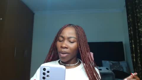 Miss Kiarrafit online show from 01-25-25, 02:25