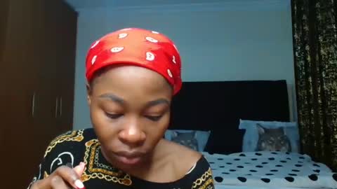 Miss Kiarrafit online show from 01-27-25, 04:43