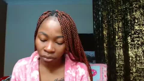 Miss Kiarrafit online show from 02-08-25, 01:43