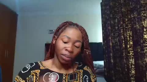 Miss Kiarrafit online show from 02-11-25, 05:58