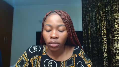 Miss Kiarrafit online show from 02-12-25, 05:58