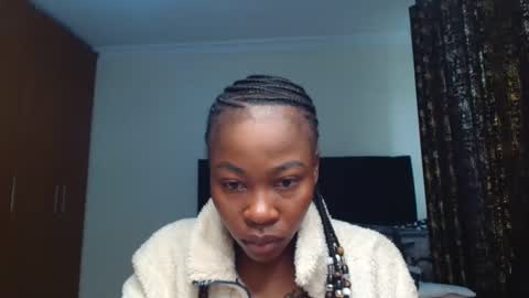 Miss Kiarrafit online show from 03-05-25, 08:43