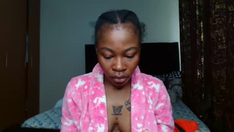Miss Kiarrafit online show from 03-09-25, 06:39
