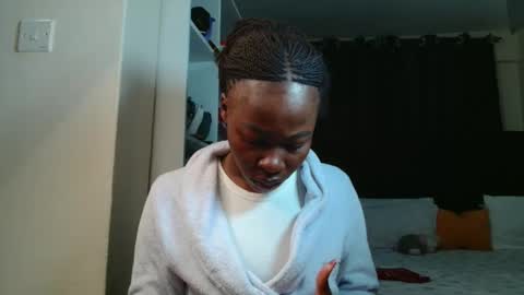 Miss Kiarrafit online show from 03-09-26, 06:28